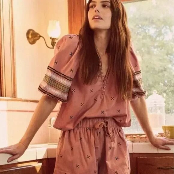 the Great. Clementine Cotton Linen Rosette Embroidered Blouse Shirt Pink 2